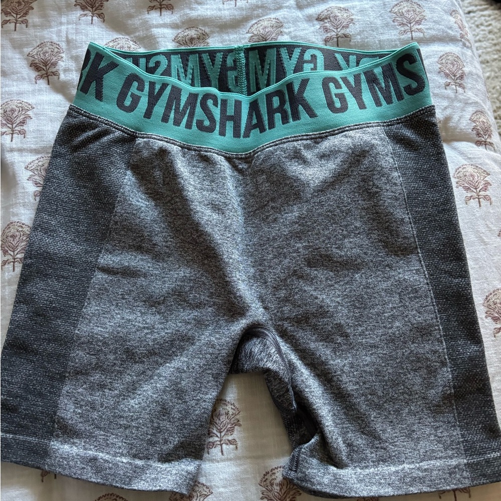 GYMSHARK BIKER SHORTS
